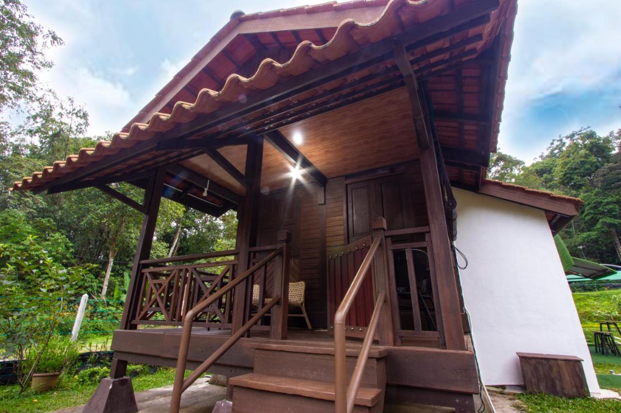 Genting Greenwoods Tiny Houses & Events Hall Genting Highlands Exterior photo
