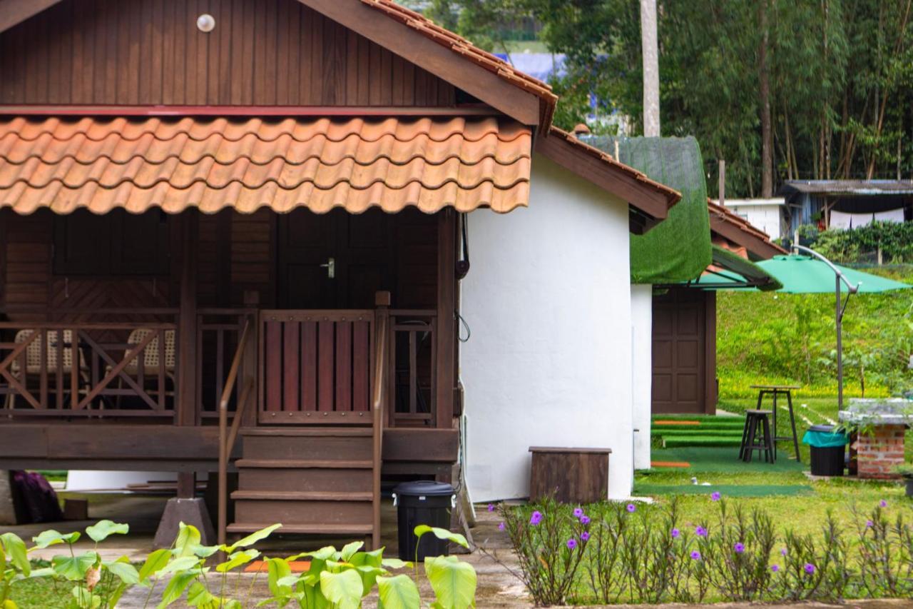Genting Greenwoods Tiny Houses & Events Hall Genting Highlands Exterior photo