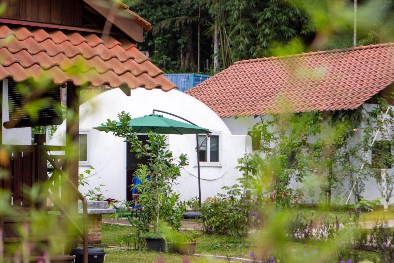 Genting Greenwoods Tiny Houses & Events Hall Genting Highlands Exterior photo