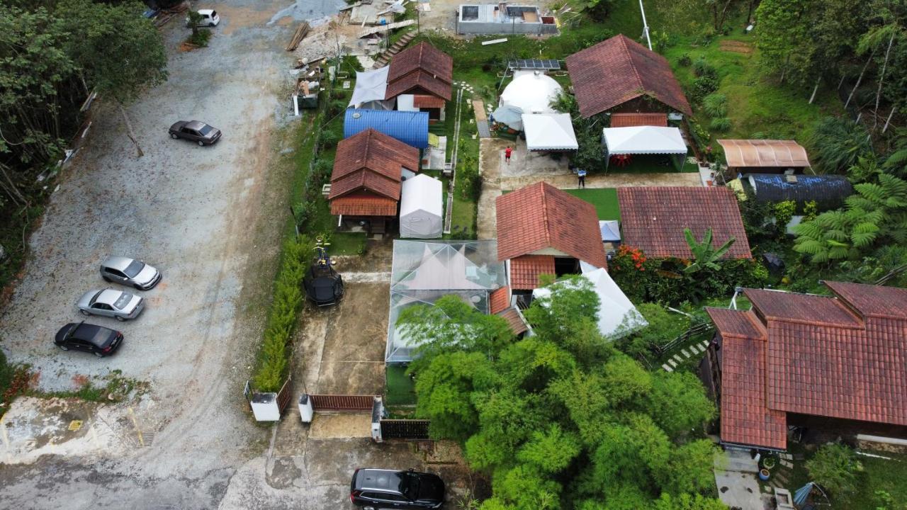 Genting Greenwoods Tiny Houses & Events Hall Genting Highlands Exterior photo
