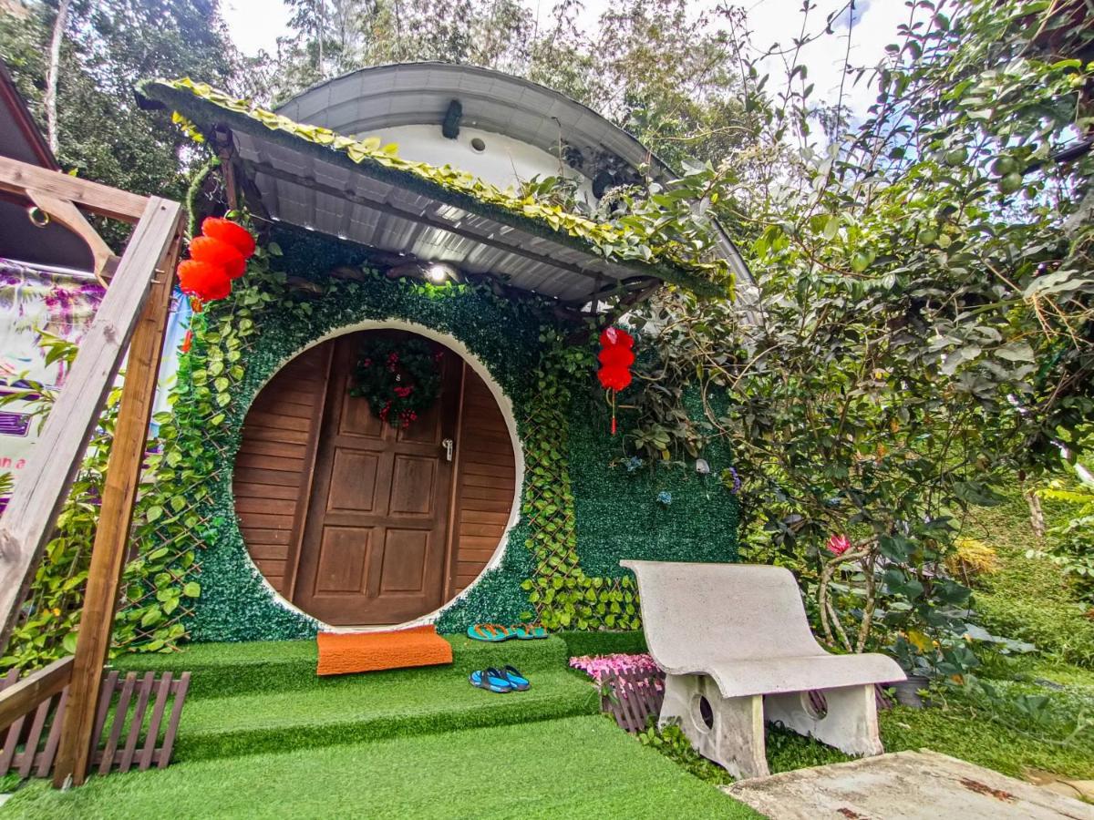 Genting Greenwoods Tiny Houses & Events Hall Genting Highlands Exterior photo