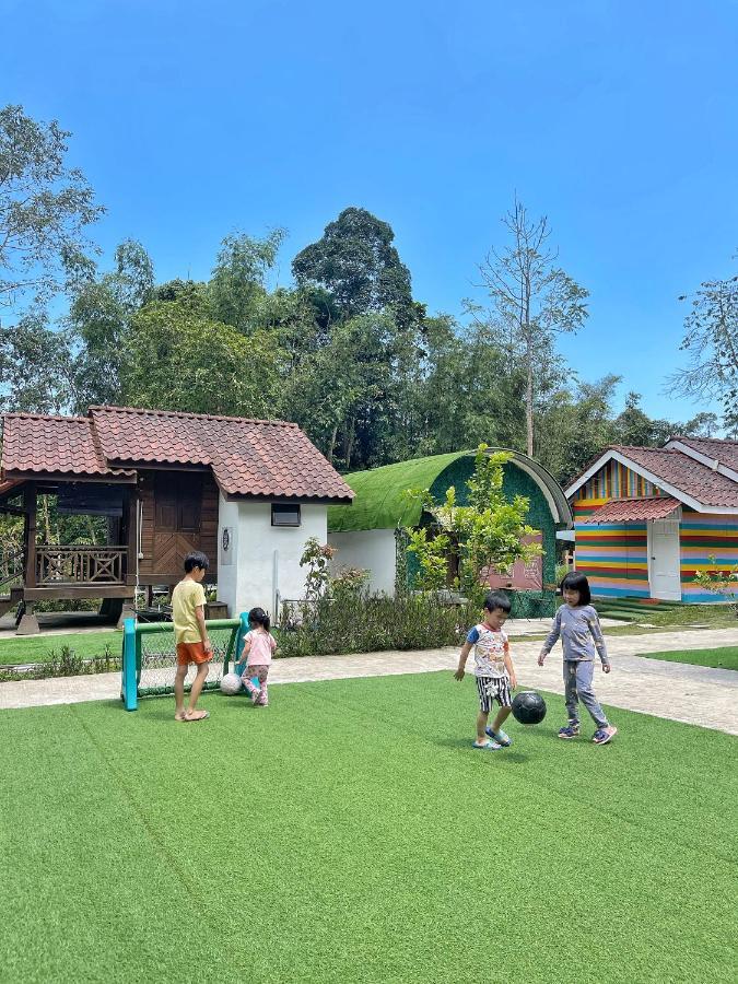 Genting Greenwoods Tiny Houses & Events Hall Genting Highlands Exterior photo