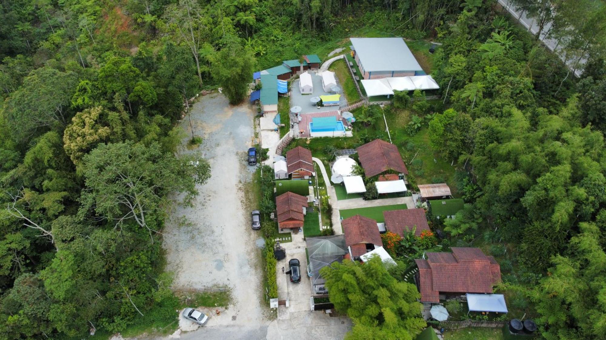 Genting Greenwoods Tiny Houses & Events Hall Genting Highlands Exterior photo