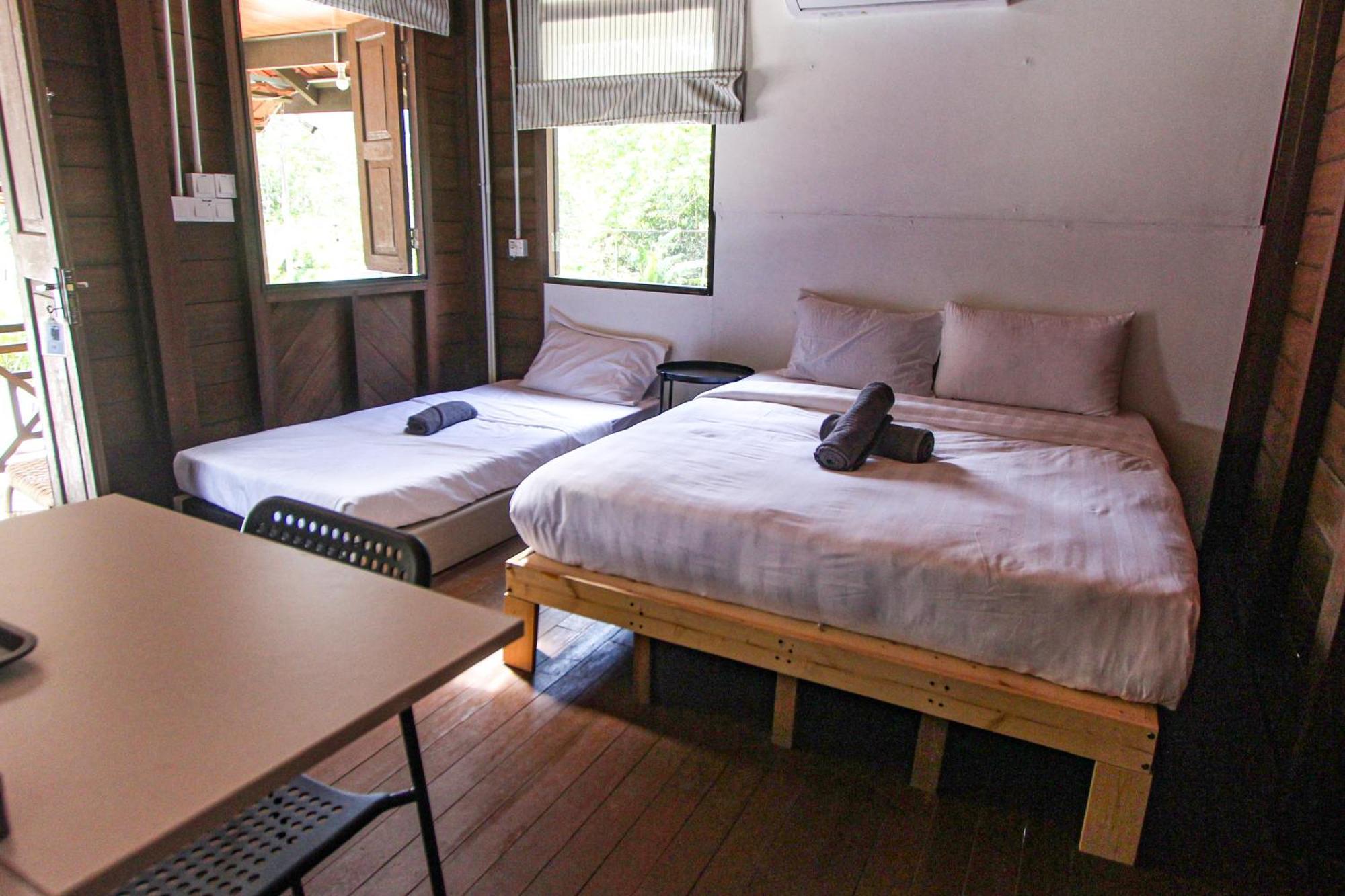 Genting Greenwoods Tiny Houses & Events Hall Genting Highlands Room photo